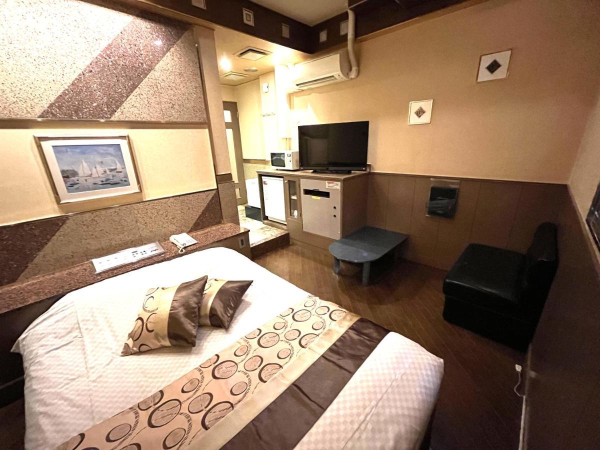 Hotel Crystal 大人専用 Токіо Екстер'єр фото