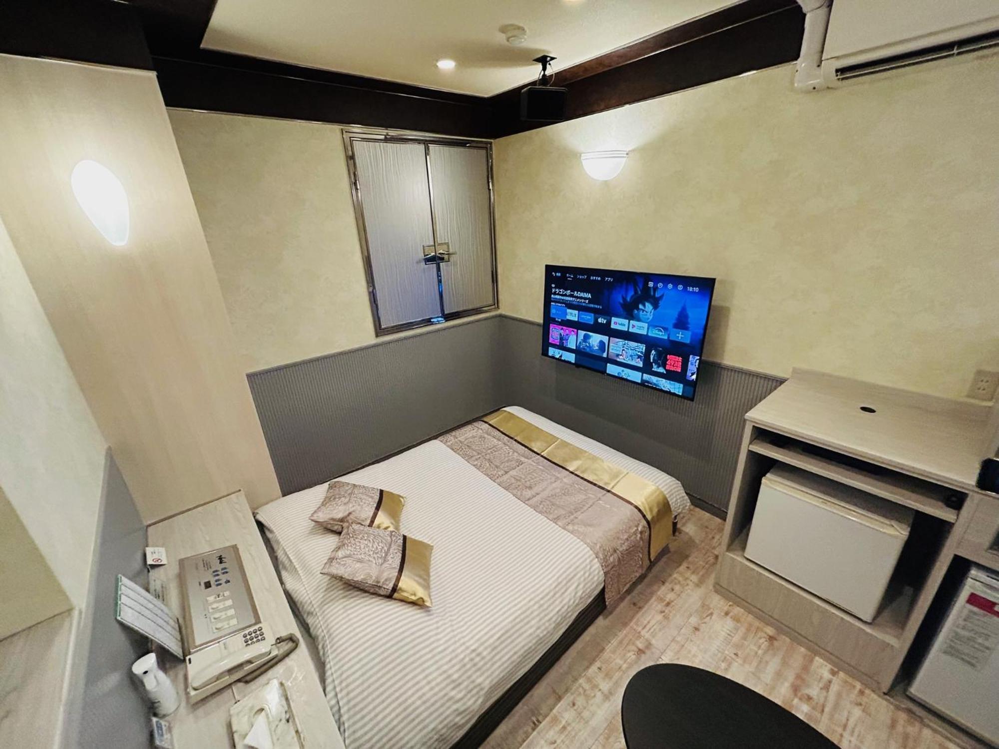 Hotel Crystal 大人専用 Токіо Екстер'єр фото