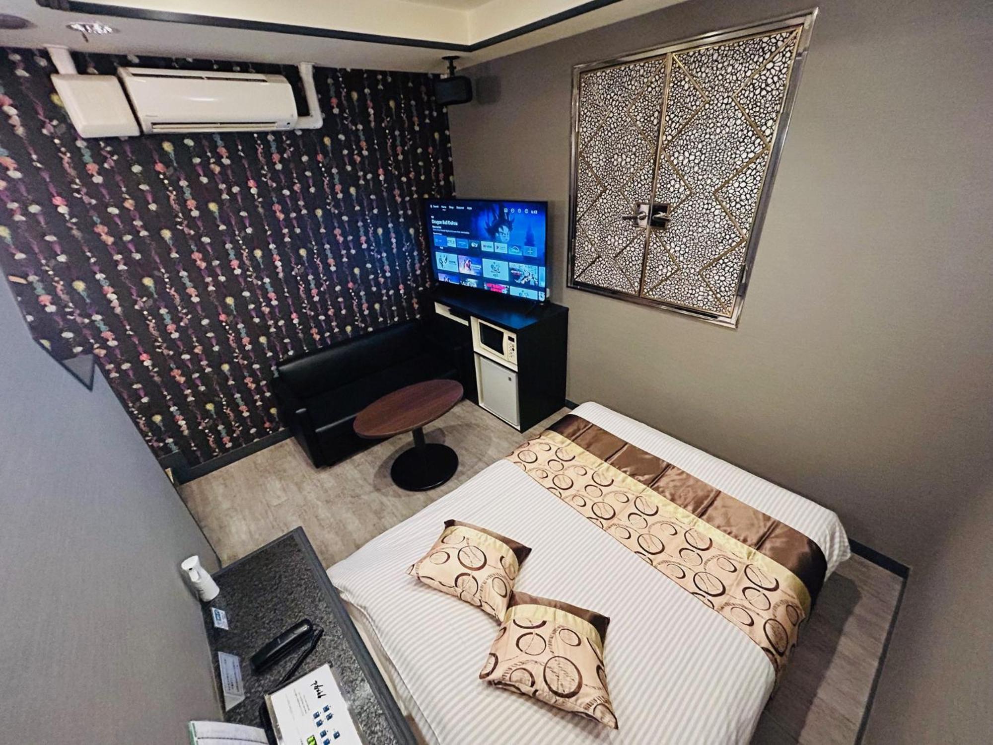 Hotel Crystal 大人専用 Токіо Екстер'єр фото